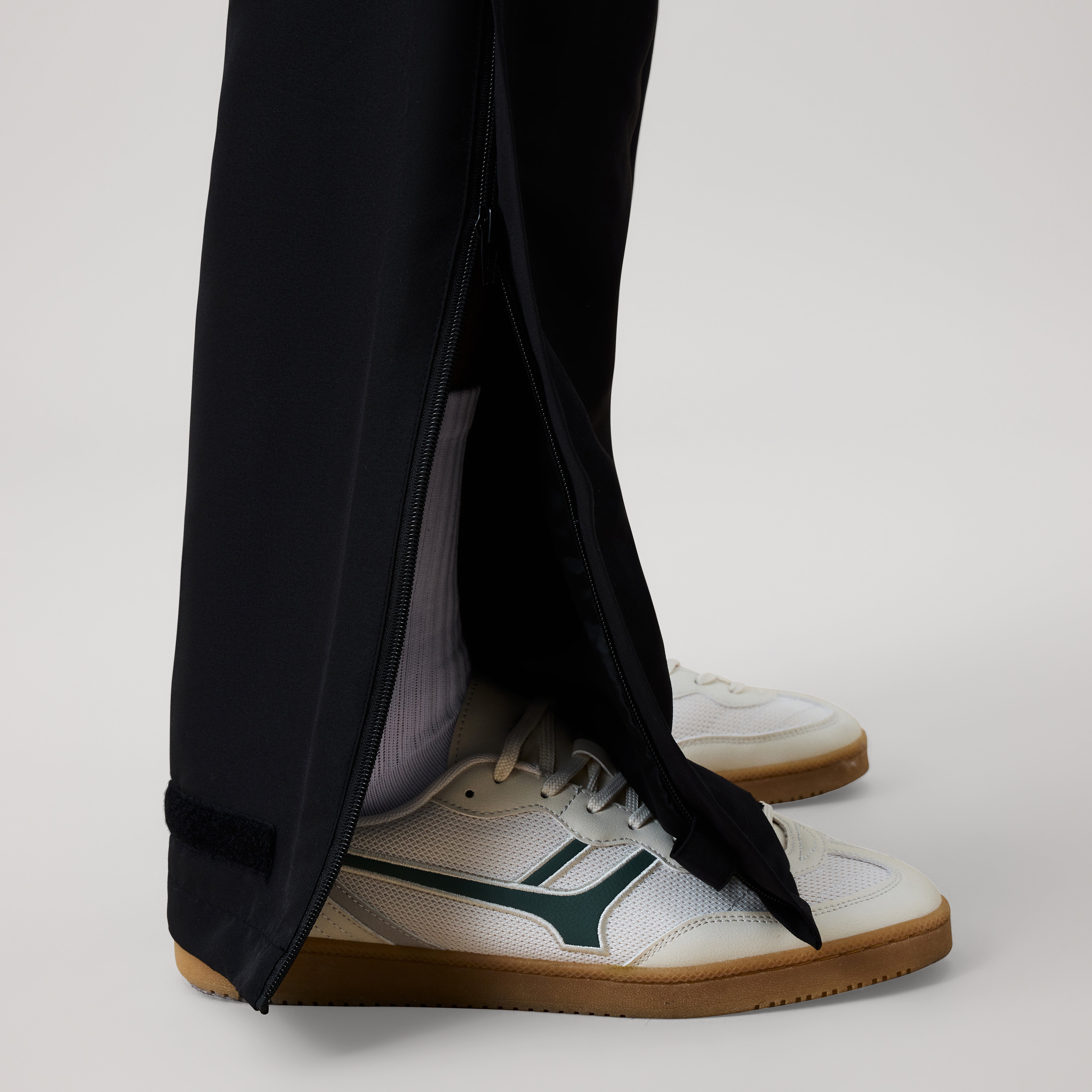 canterbury-open-hem-stadium-pantalone-uomo-nero image 8