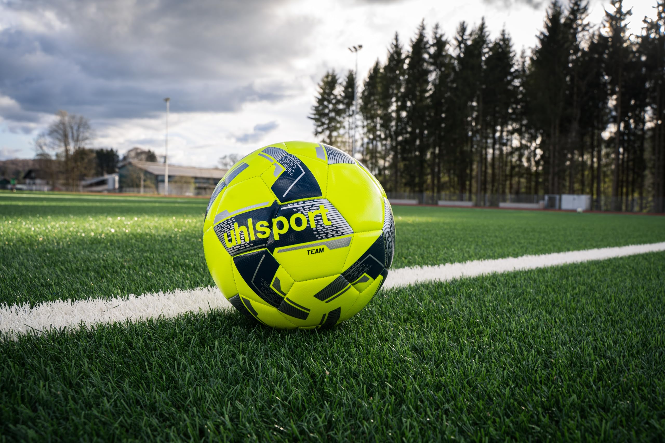 uhlsport-team-pallone-calcio-allenamento-misura-5-giallo-argento image 6