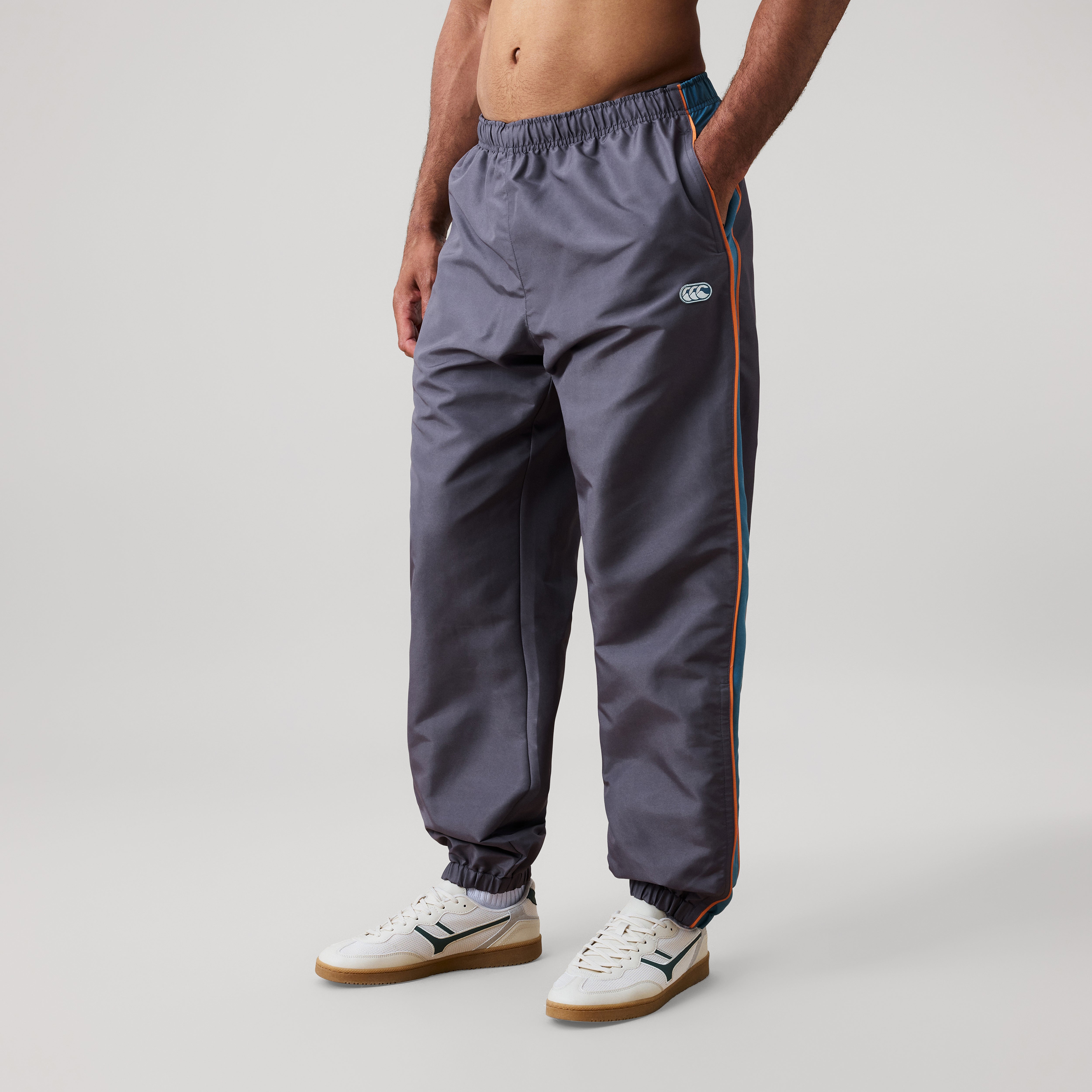 canterbury-stadium-everyday-trackpant-pantaloni-tuta-uomo-grigio-scuro image 4