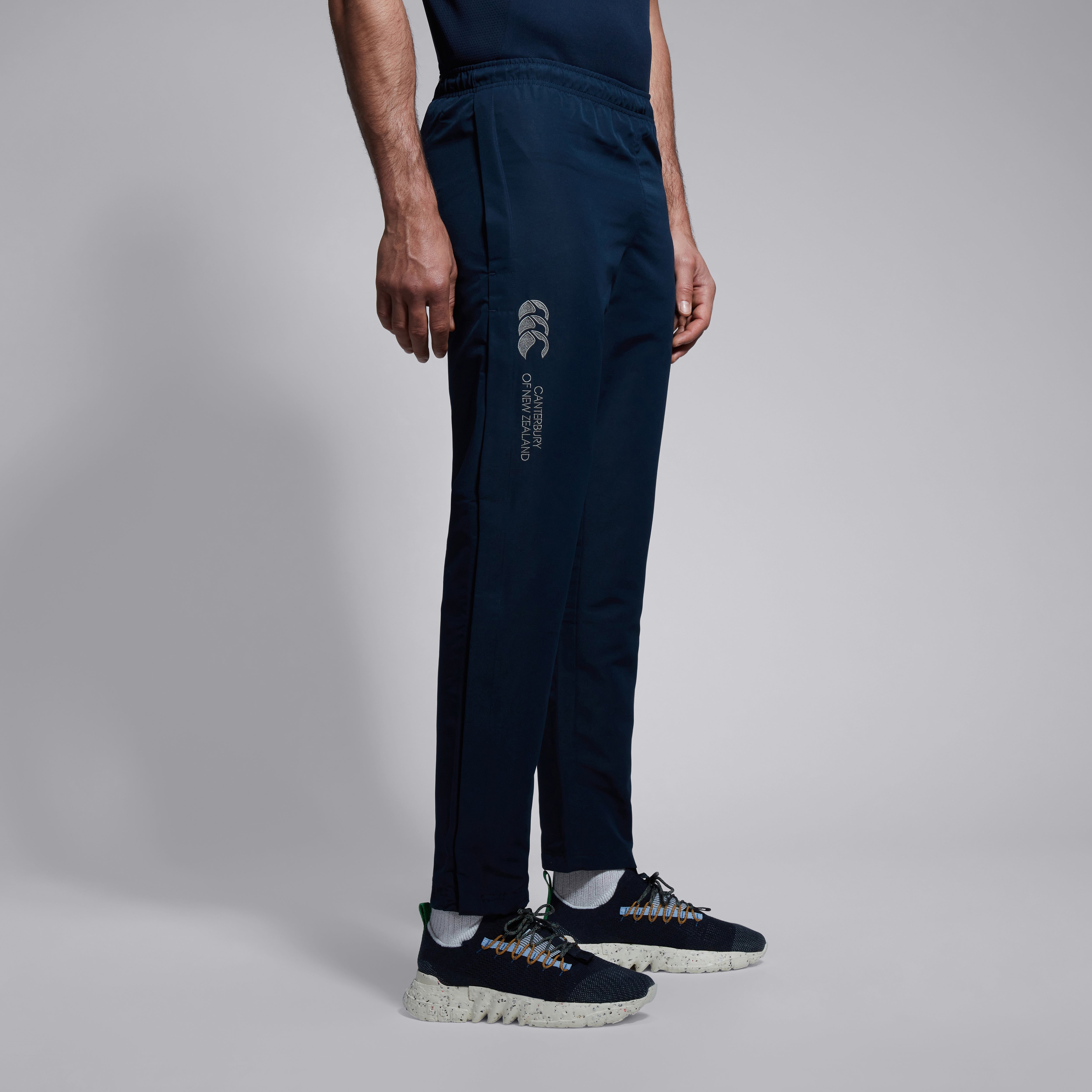 canterbury-tapered-open-hem-stadium-pant-uomo-blu-navy image 3