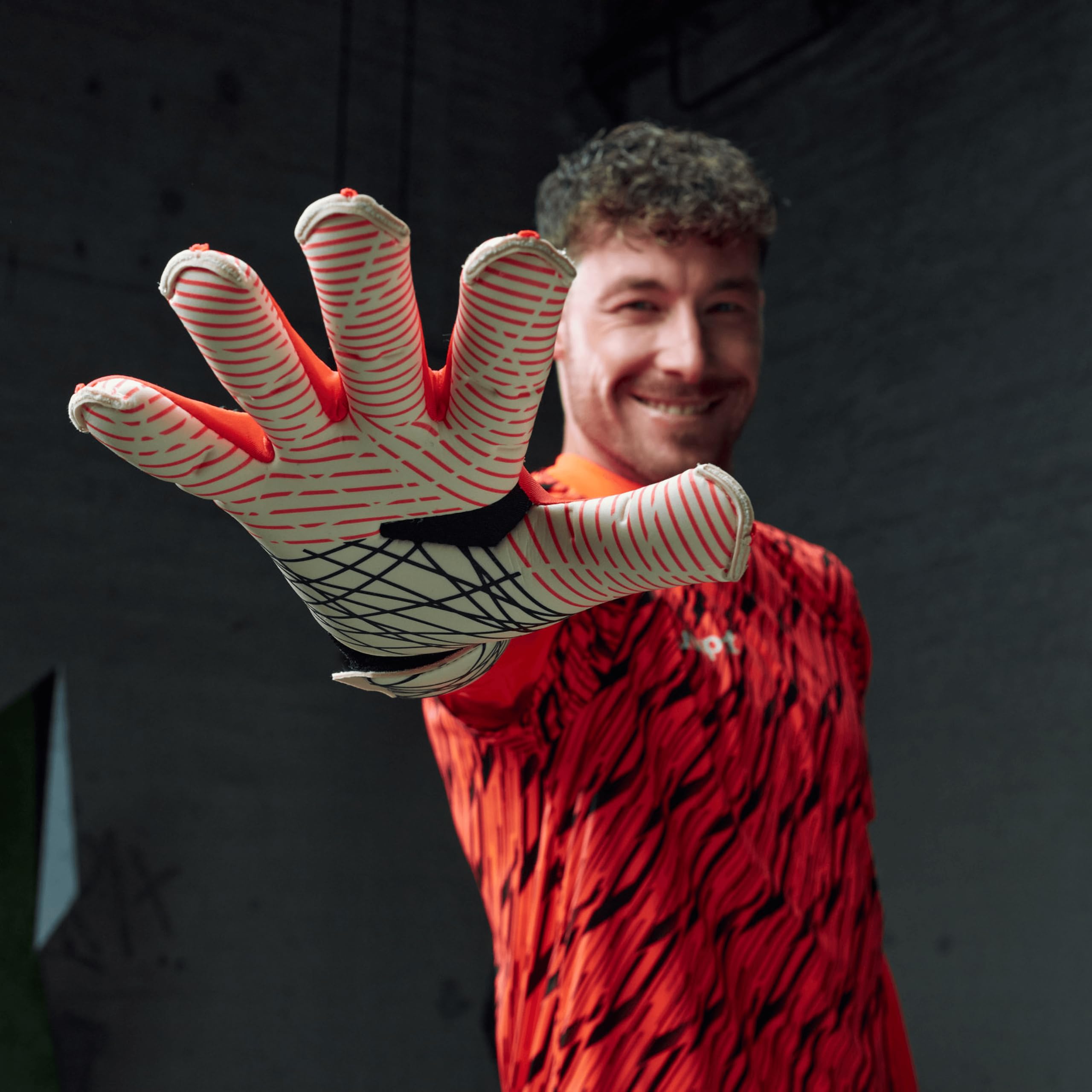 uhlsport-fm-zne-ultragrip-hybd-guanti-portiere-calcio-uomo image 6