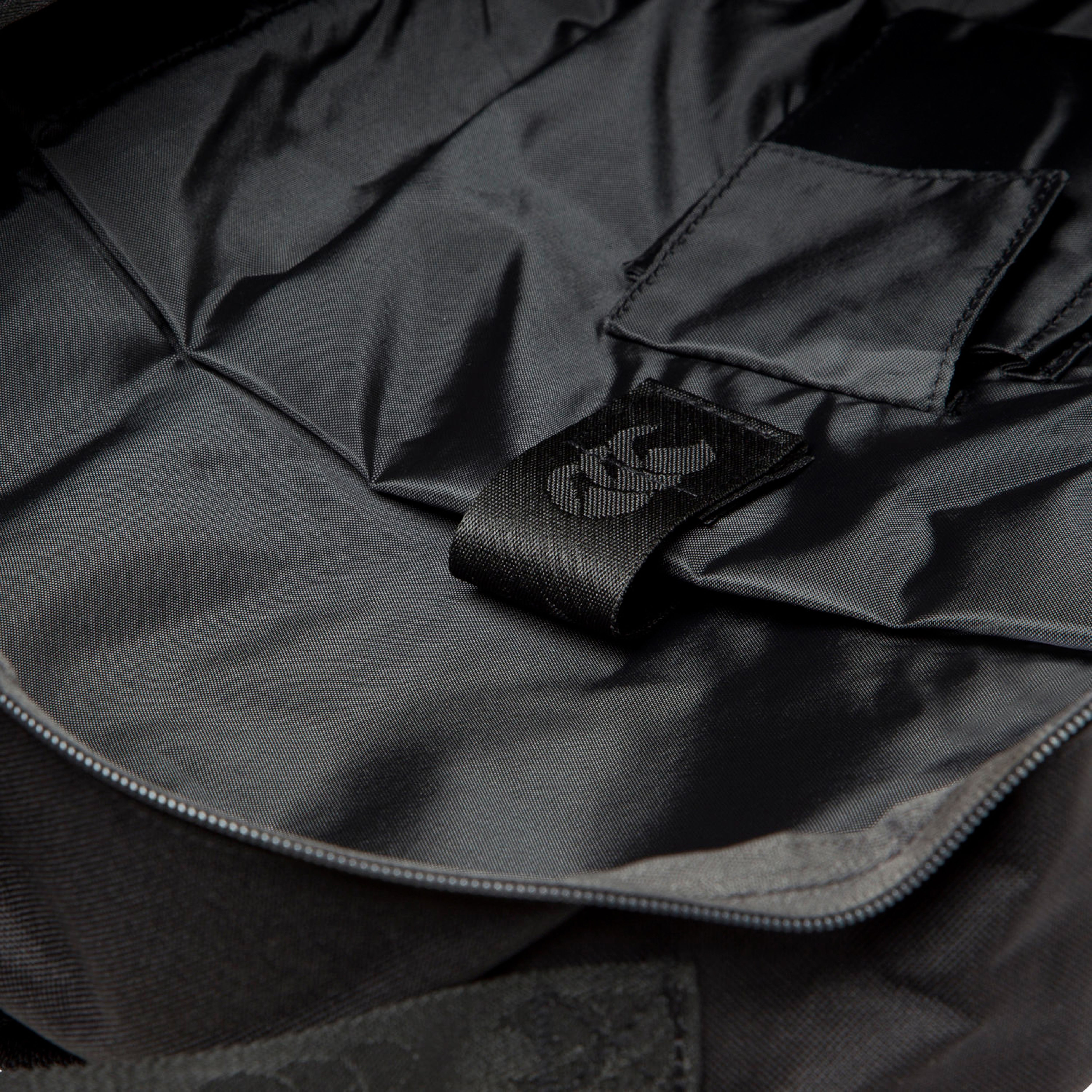 canterbury-zaino-medium-unisex-nero image 4