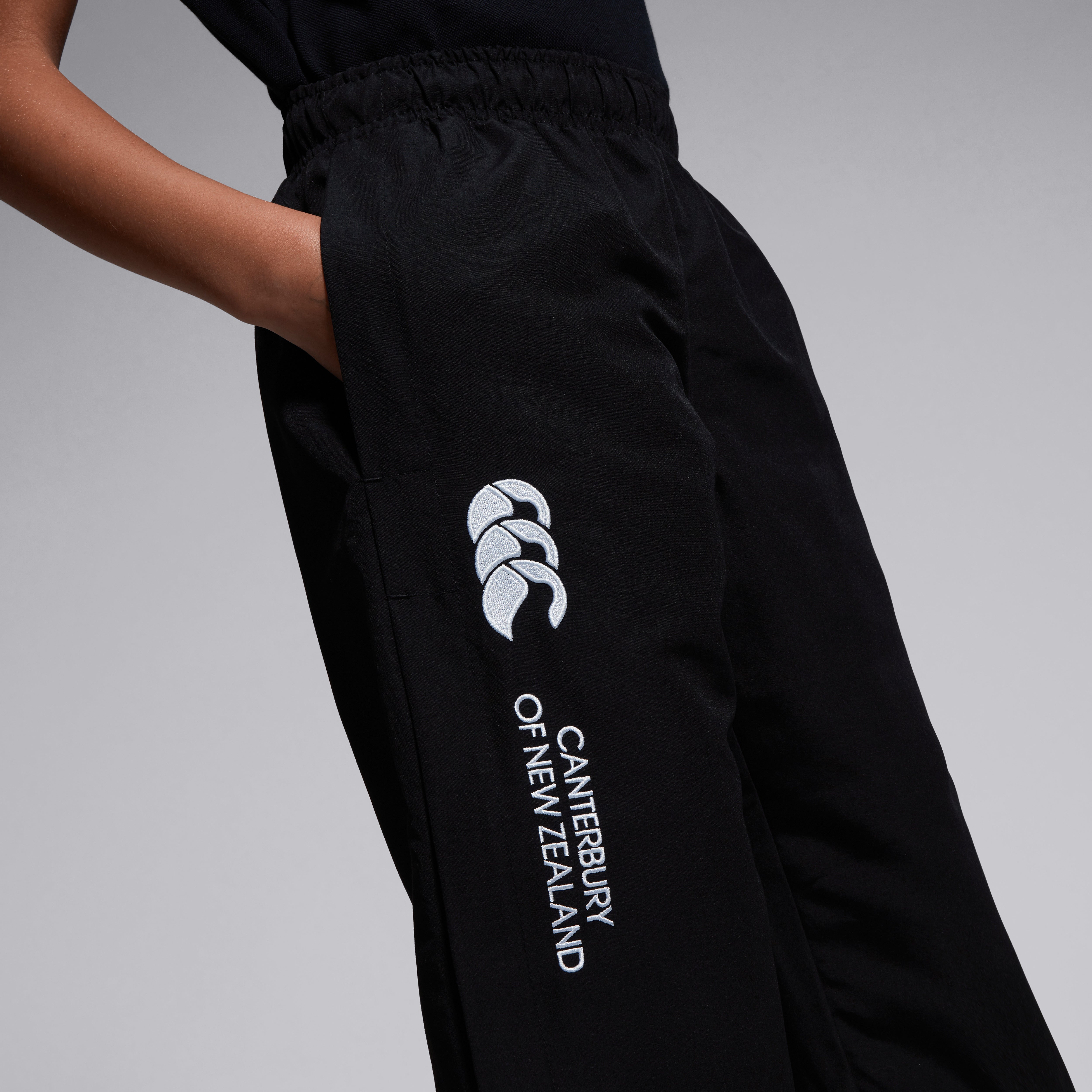 canterbury-open-hem-stadium-pantaloni-junior-neri image 6