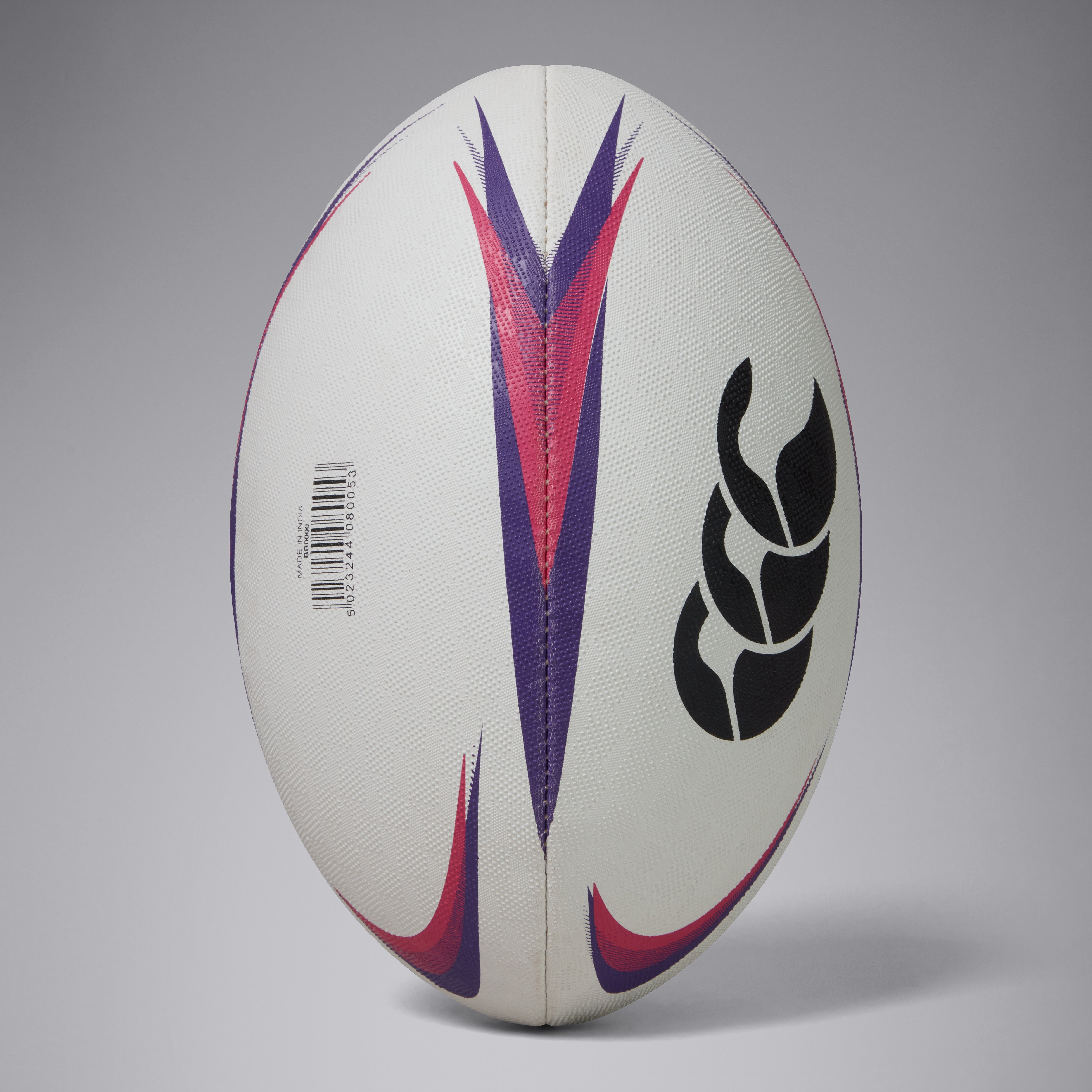 canterbury-mentre-pallone-rugby-allenamento-bianco image 2