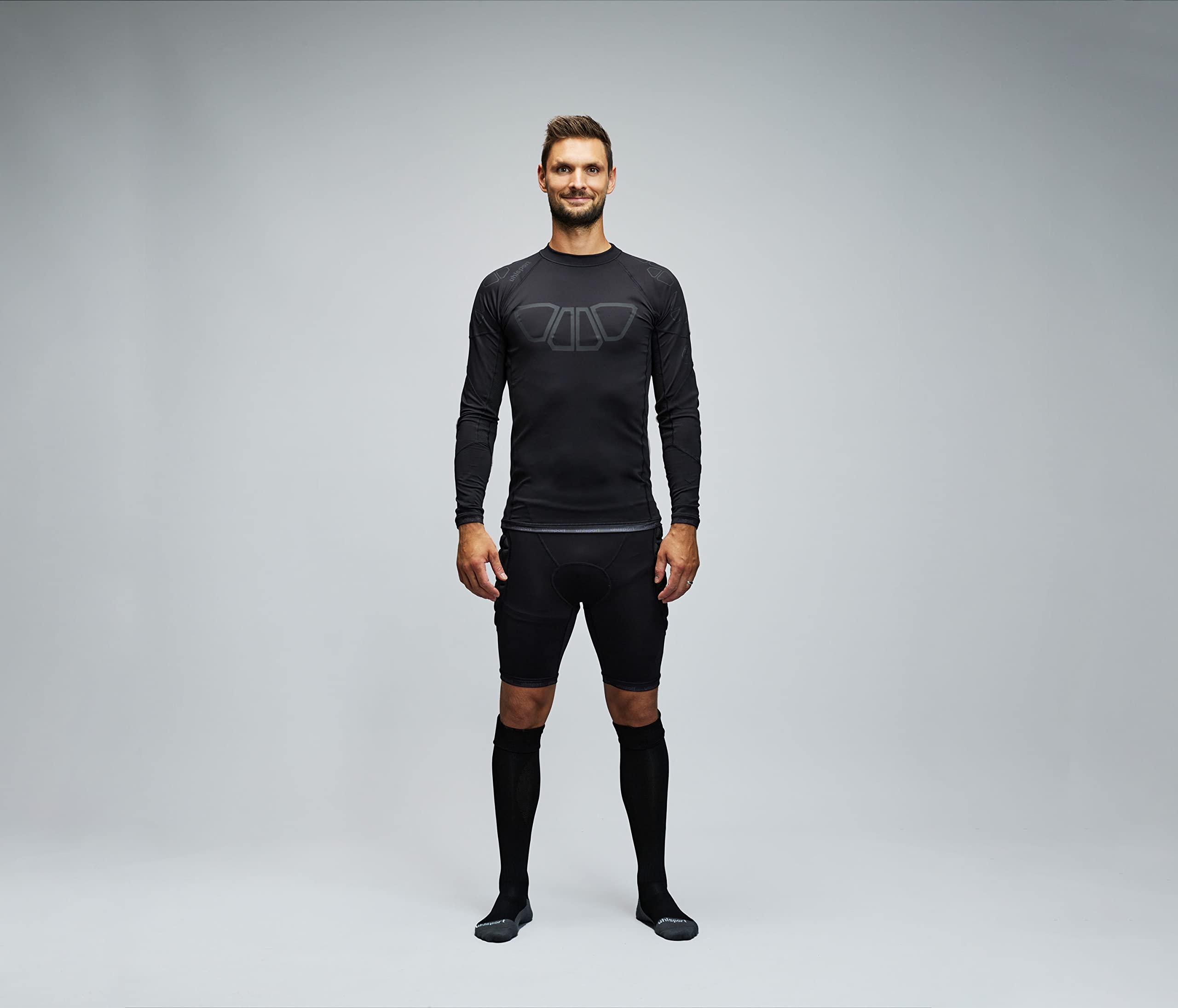 uhlsport-bionikframe-padded-short-black-edition-pantaloncini-imbottiti-portiere image 2