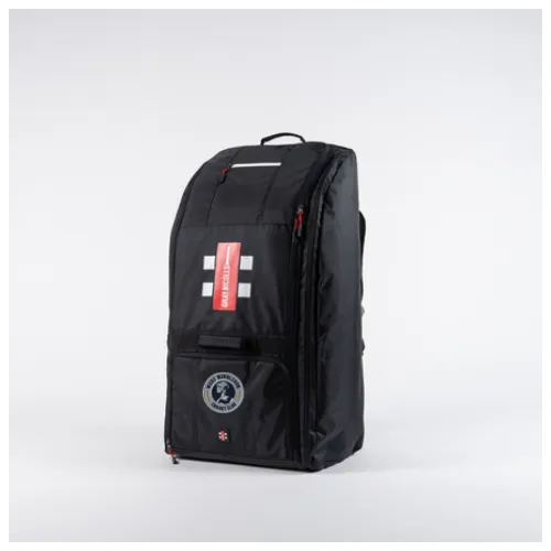 gray-nicolls-coach-bag-senior-black-west-wimbledon-cc image 1